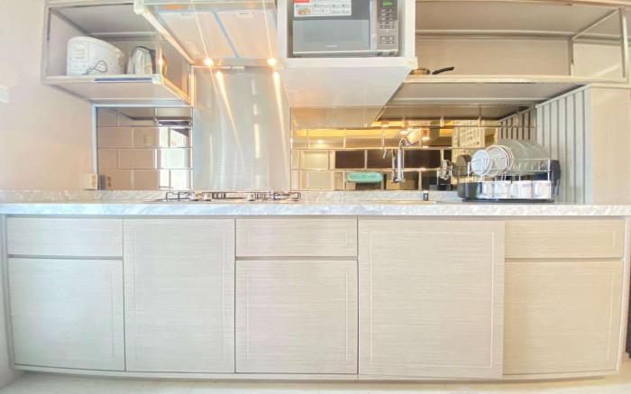 Luxurious 2BR Parahyangan Residence By Travelio