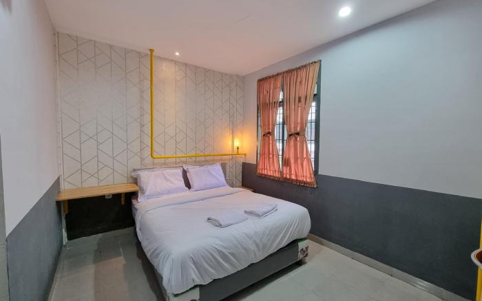 Capital O 90874 Millenium Inn 2
