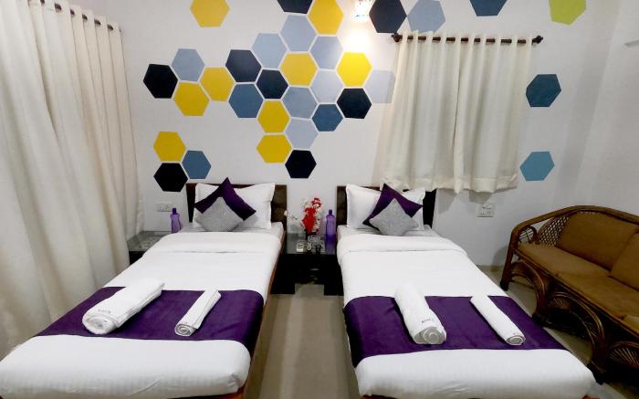 KiVi's Service Apartment Kandivali east
