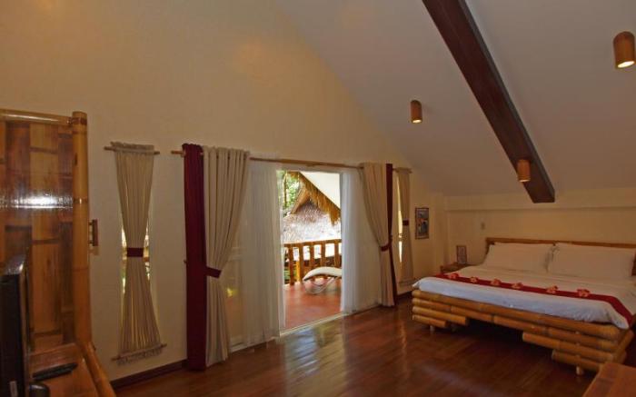 Pura Vida Beach and Dive Resort Dauin