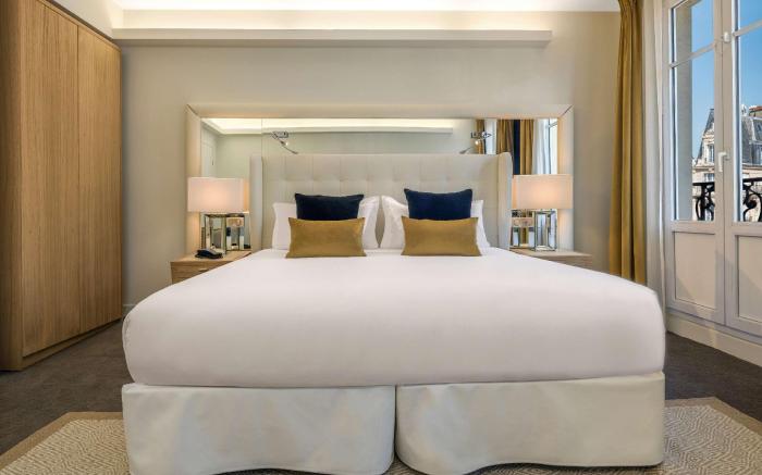 Hotel Camille Paris, Tapestry Collection by Hilton