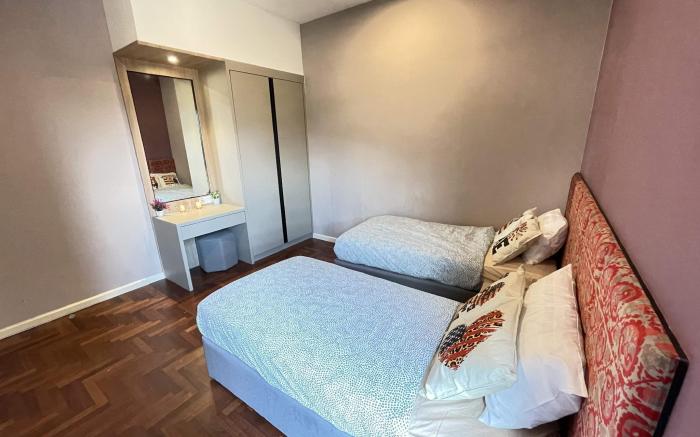CHARMING & COZY PREMIER SUITES @ VISTA | FREE WIFI
