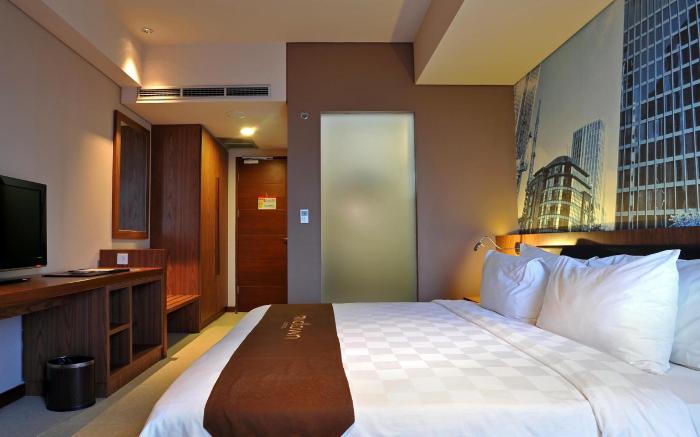 Midtown Hotel