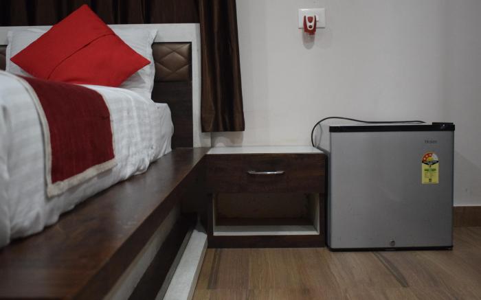 HOTEL AASHIYANA
