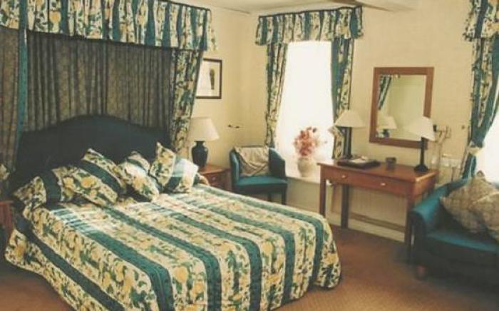 The Golden Lion Hotel