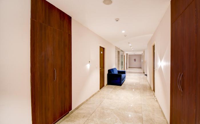 Super Townhouse Vibhuti Khand Gomti Nagar Formerly Pratham Inn