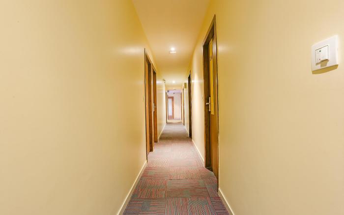 FabHotel Royal International - Nr. Mumbai International Airport