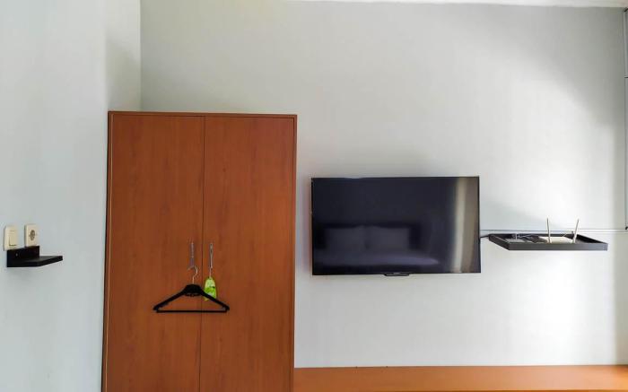 Omah Leren Mitra RedDoorz near Gembiraloka Zoo Yogyakarta
