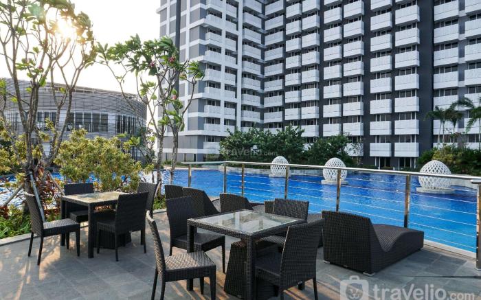 Fancy & Nice Studio at West Vista Apt By Travelio