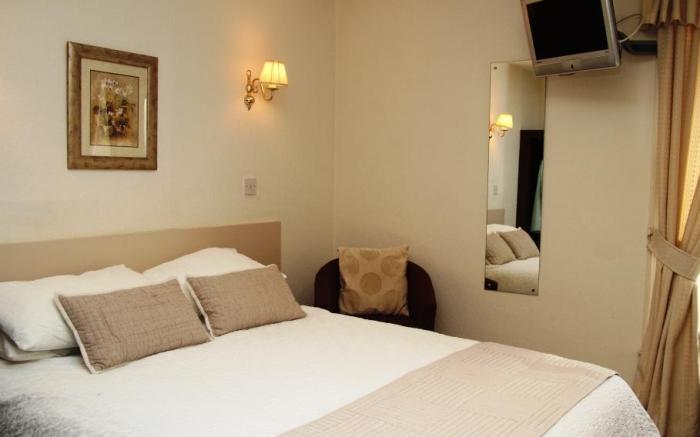 Tankerville Arms Hotel