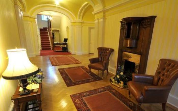 Woodland House Hotel