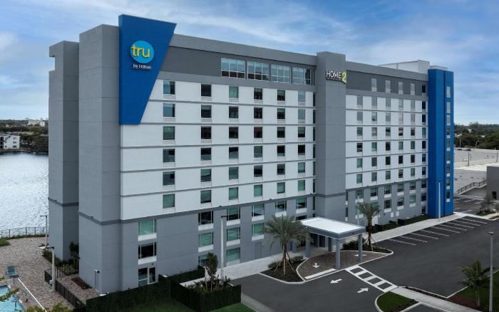 Home2 Suites by Hilton Miami Airport South Blue Lagoon