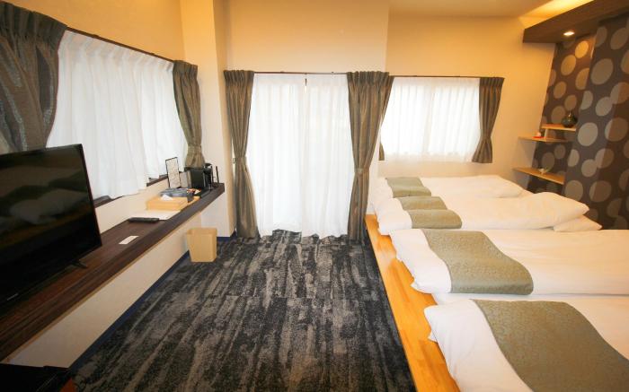 AYA HOTEL