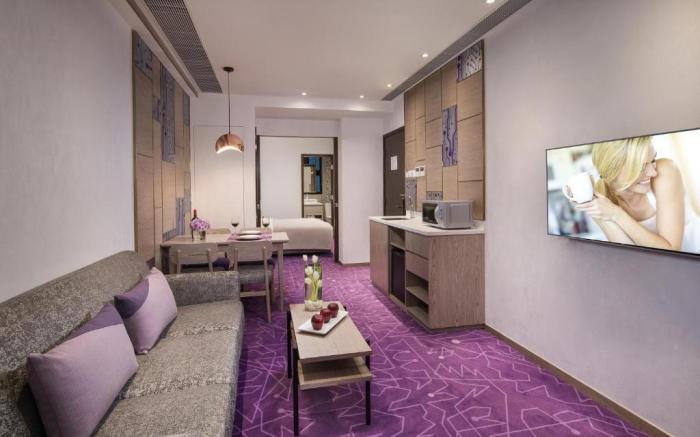 Hotel Purple 