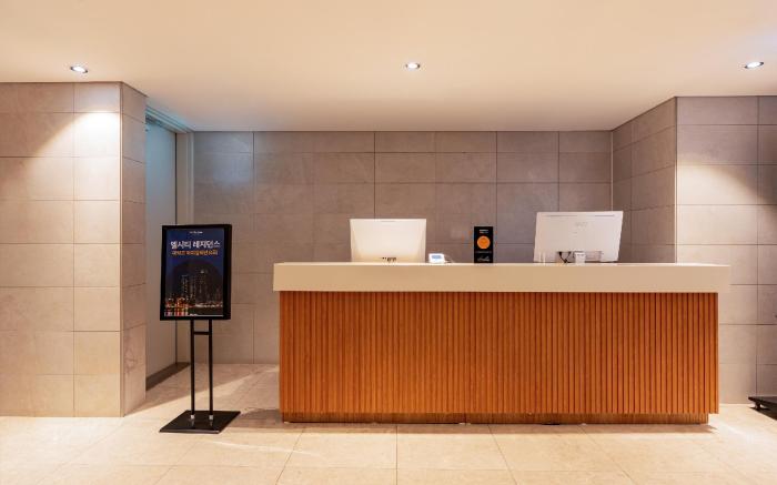 LCT Residence Y collection