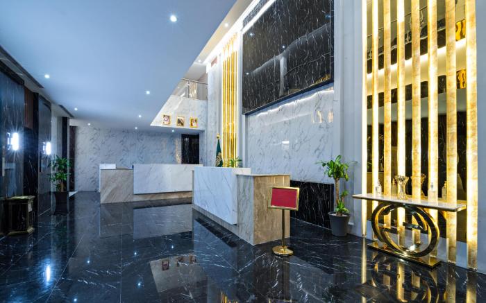 Mirnian Hotel