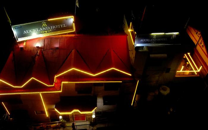 Auckland Hotel and Restaurant 