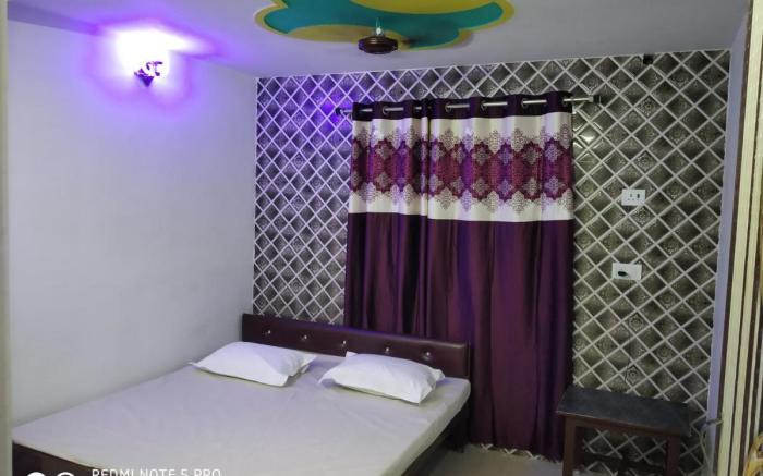 New Hotel Yatri Niwas