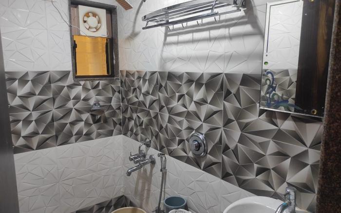 Hotel Deepak Executive, Ganpatipule