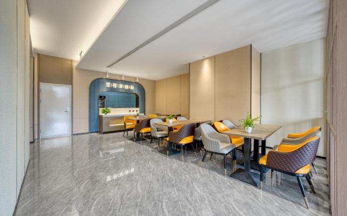 Starway Hotel Chengdu Xihua University Tongsen Jinxi