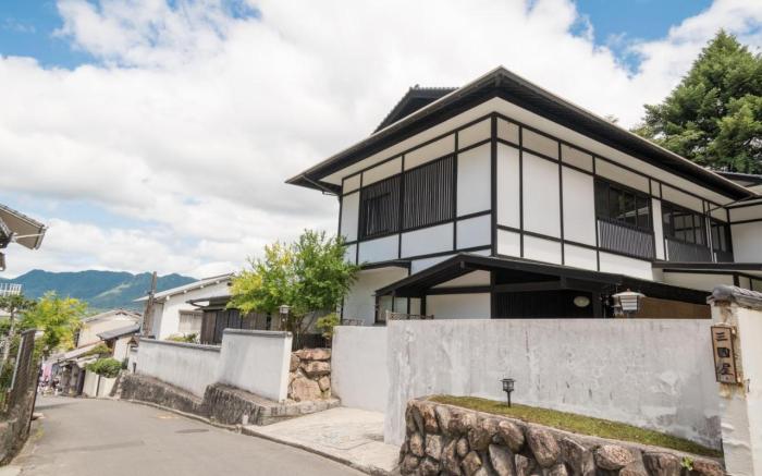 Miyajima Guest House Mikuniya