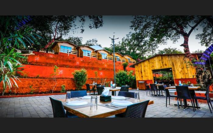 Kaas Woods Resort, Satara