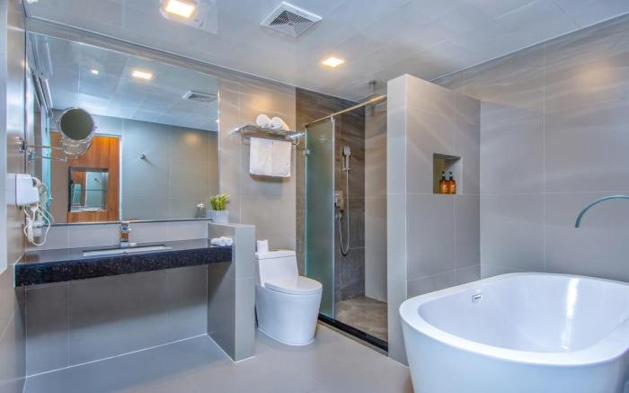 Triton Prestige Seaview and Spa