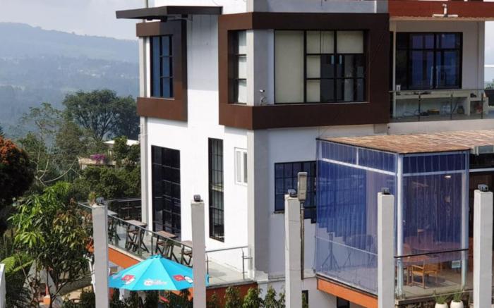 De Pointé Resort & Resto