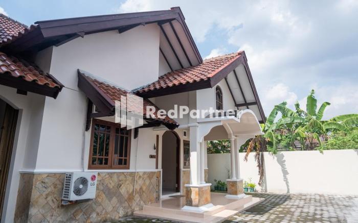 Guest House B Fren Syariah Near JIH Yogyakarta Mitra RedDoorz