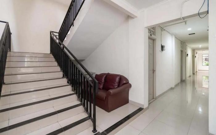 Urbanview Hotel Minongga Pondok Labu by RedDoorz