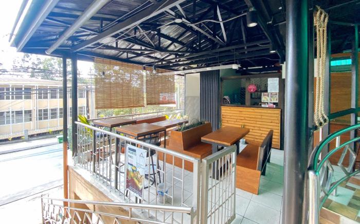 RedDoorz Hostel @ Tita Aidz Inn Baguio