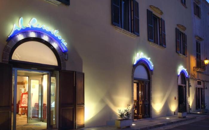 Al Pescatore Hotel & Restaurant