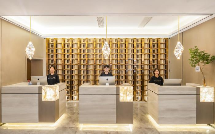 Atour Hotel Huaian Suning Plaza Dazhi Road