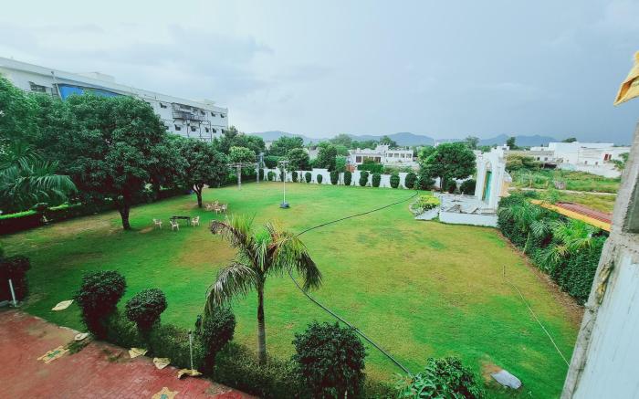 Hotel Aditya Palace