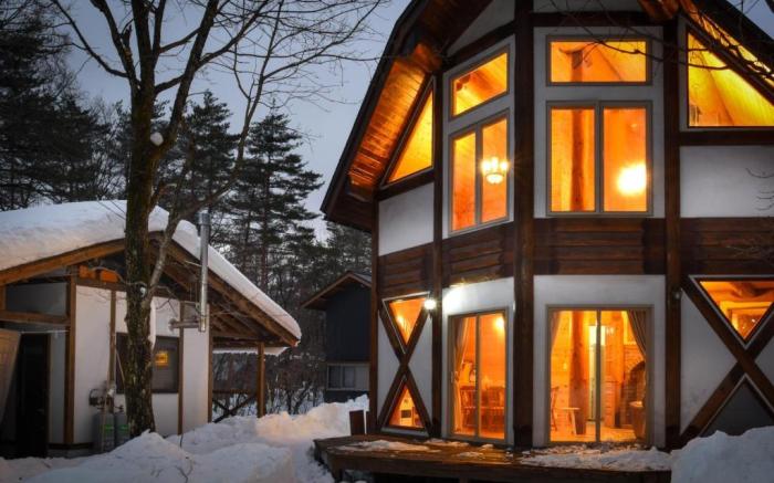 HAUS YUKI｜A beautifully designed wooden chalet