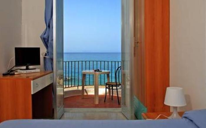 Hotel Ristorante La Scogliera - NUOVA GESTIONE