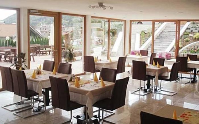 Molaris Lodge