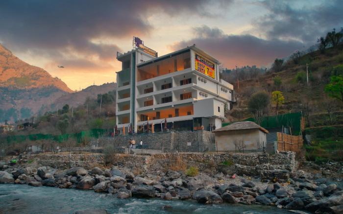 Echor Palm Bliss Riverside Resort & Spa, Kasol