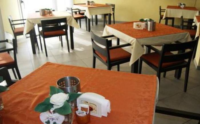 Parini Hotel