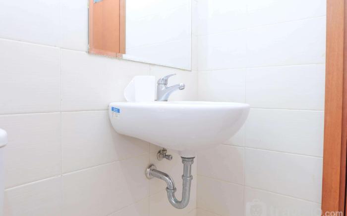 Elegant 2BR at Woodland Park Residence By Travelio