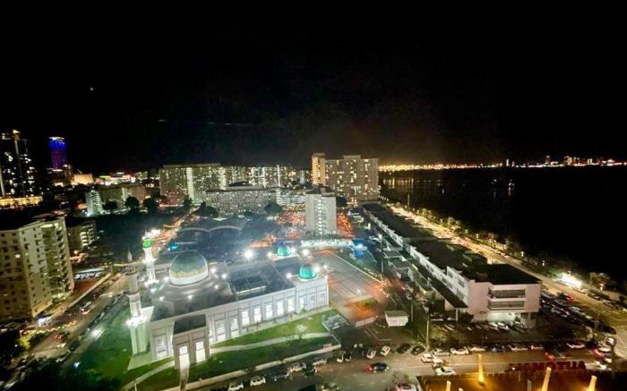 MARITIME SUITE DUPLEX  PENANG- MAGNIFICENT SEAVIEW