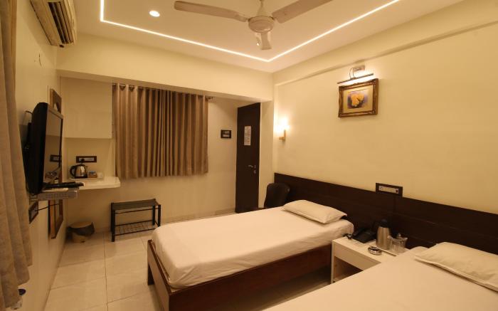 Shivkrupa Hotel