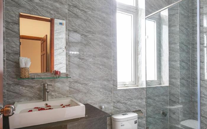 Villa Hoa Ly Hotel