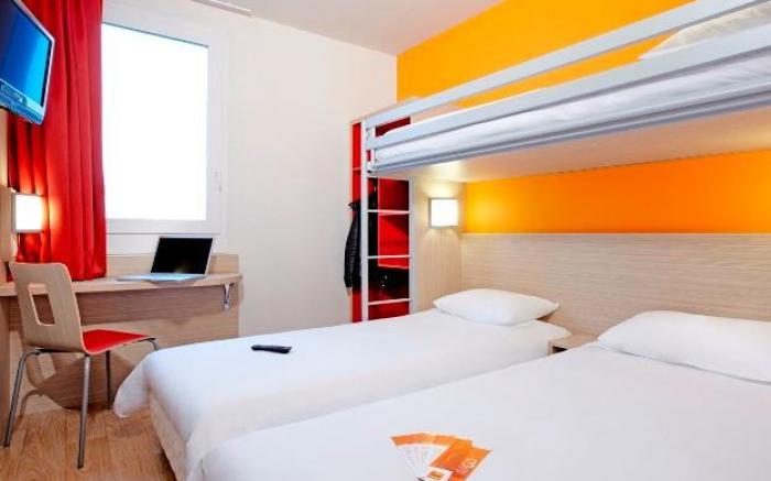 Kyriad Direct Classe Mont De Marsan - St Avit