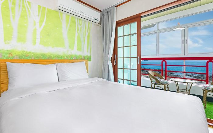 Jeju badaaehyanggi pension