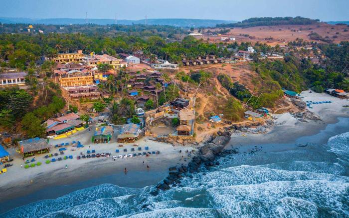 Alcove Beach Resort