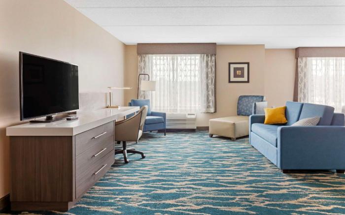 Comfort Inn & Suites Greenville Near Convention Center