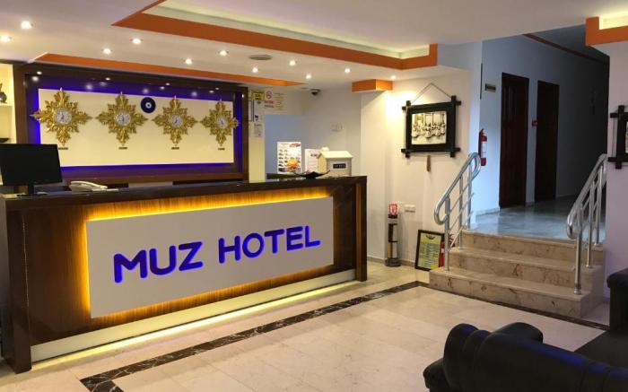 Muz Hotel