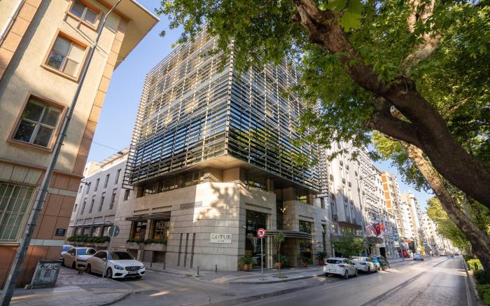 Ontur Izmir Otel