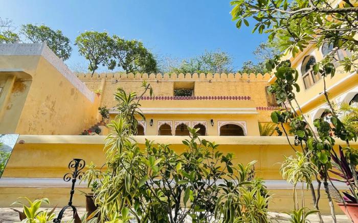 Sunar Bagh An Exclusive 3 bedroom Mountain Castle